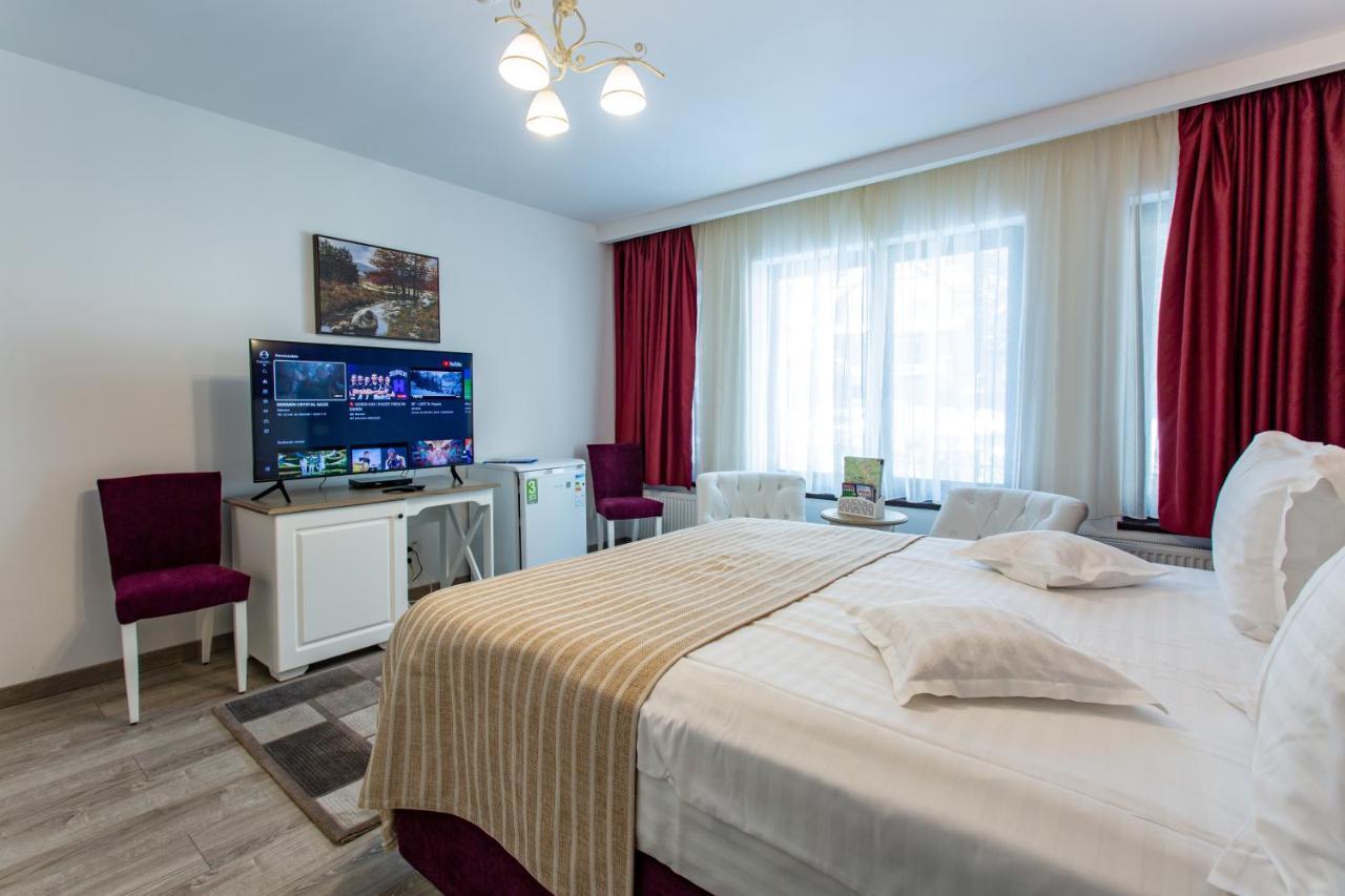 סינאיה Pensiunea Carmen'S Mansion B מראה חיצוני תמונה